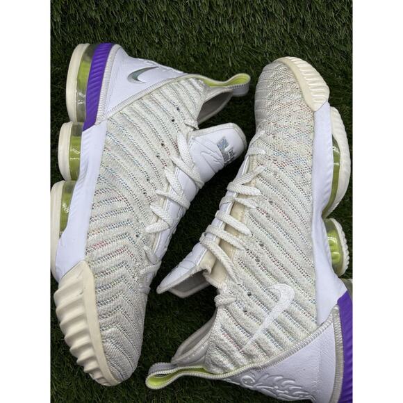 nike lebron 16 buzz